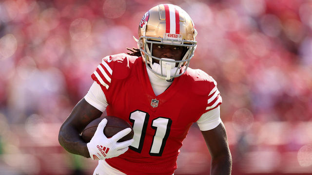 SANTA CLARA, CALIFORNIA - OCTOBER 23: Brandon Aiyuk #11 of the San Francisco 49ers rushes the ball in the first quarter against the Kansas City Chiefs at Levi's Stadium on October 23, 2022 in Santa Clara, California.