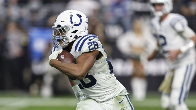 LAS VEGAS, NEVADA - NOVEMBER 13: Jonathan Taylor #28 of the Indianapolis Colts runs during an NFL game between the Las Vegas Raiders and the Indianapolis Colts at Allegiant Stadium on November 13, 2022 in Las Vegas, Nevada.