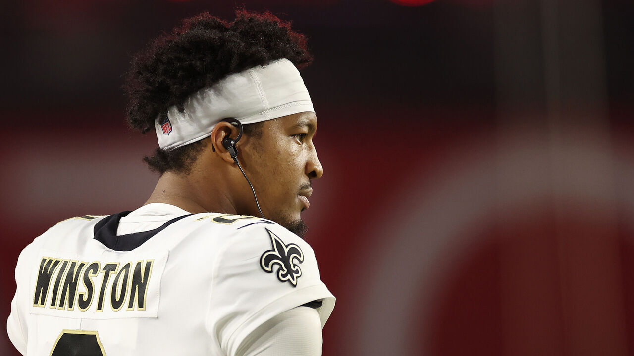 GLENDALE, ARIZONA - OCTOBER 20: Quarterback Jameis Winston #2 of the New Orleans Saints during the NFL game at State Farm Stadium on October 20, 2022 in Glendale, Arizona. The Cardinals defeated the Saints 42-34.