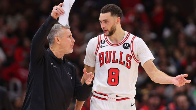 CHICAGO, ILLINOIS - NOVEMBER 07: Head coach Billy Donovan of the Chicago Bulls talks with Zach LaVine #8 against the Toronto Raptors during the first half at United Center on November 07, 2022 in Chicago, Illinois.
