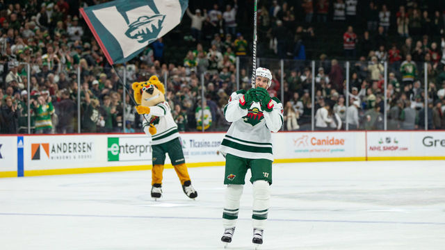 SAINT PAUL, MN - NOVEMBER 19: Minnesota Wild defenseman Alex Goligoski (33) wins first star of the game during the NHL game between the Carolina Hurricanes and the Minnesota Wild, on November 19th, 2022, at Xcel Energy Center in Saint Paul, MN.