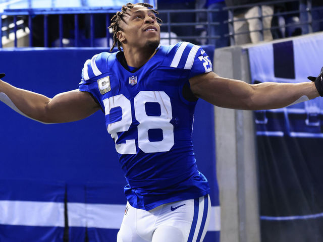 INDIANAPOLIS, INDIANA - NOVEMBER 20: Jonathan Taylor #28 of the Indianapolis Colts gestures towards fans while taking the field against the Philadelphia Eagles at Lucas Oil Stadium on November 20, 2022 in Indianapolis, Indiana.