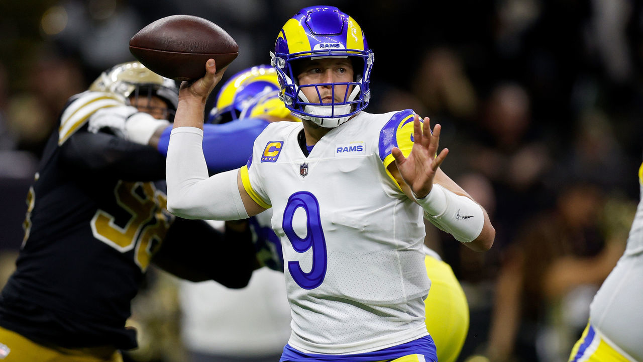 NEW ORLEANS, LOUISIANA - NOVEMBER 20: Matthew Stafford #9 of the Los Angeles Rams throws a pass against the New Orleans Saints during the first half at Caesars Superdome on November 20, 2022 in New Orleans, Louisiana.