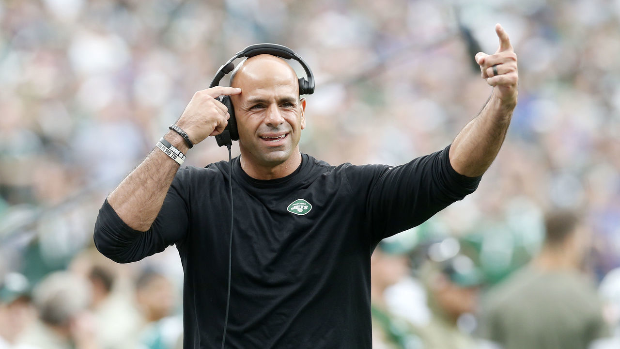 EAST RUTHERFORD, NEW JERSEY - NOVEMBER 06: (NEW YORK DAILIES OUT) Head coach Robert Saleh of the New York Jets in action against the Buffalo Bills at MetLife Stadium on November 06, 2022 in East Rutherford, New Jersey. The Jets defeated the Bills 20-17.