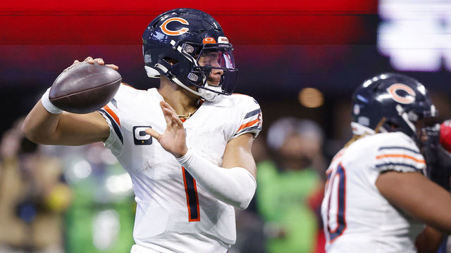 ATLANTA, GEORGIA - NOVEMBER 20: Justin Fields #1 of the Chicago Bears looks to pass against the Atlanta Falcons during the third quarter at Mercedes-Benz Stadium on November 20, 2022 in Atlanta, Georgia.