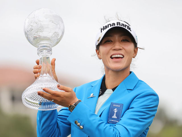 NAPLES, FLORIDA - NOVEMBER 20: Lydia Ko of New Zealand poses with the trophy after winning the CME Group Tour Championship at Tiburon Golf Club on November 20, 2022 in Naples, Florida.