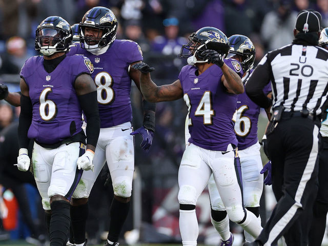 Lamar Jackson, Baltimore see Ronnie Stanley injury vs. Panthers