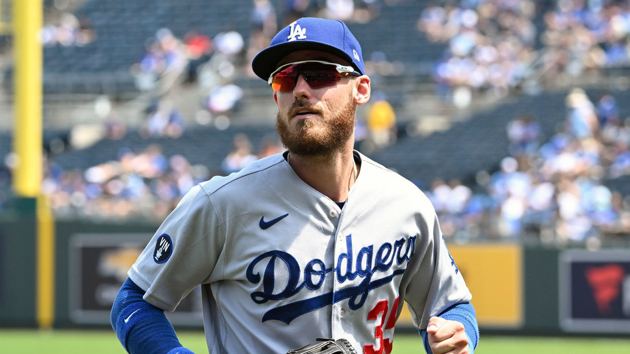 KANSAS CITY, MO - AUGUST 14: Los Angeles Dodgers center fielder Cody Bellinger (35) as seen during a MLB game between the Los Angeles Dodgers and the Kansas City Royals on August 14, 2022, at Busch Stadium, St. Louis, MO. Photo by Keith Gillett/Icon Sportswire via Getty Images),