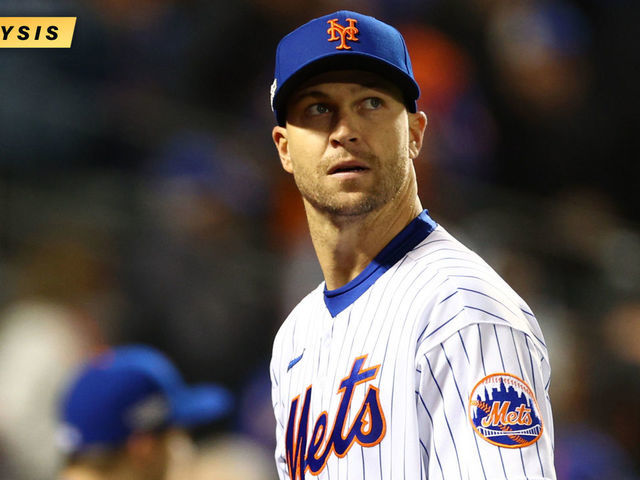 Do fans prefer a slow burn or frenzy in free agency?