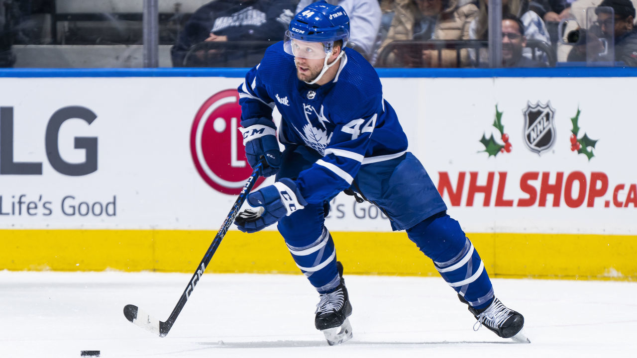 TORONTO, ON - NOVEMBER 21: Morgan Rielly #44 of the Toronto Maple Leafs skates against the New York Islanders during the first period at the Scotiabank Arena on November 21, 2022 in Toronto, Ontario, Canada.