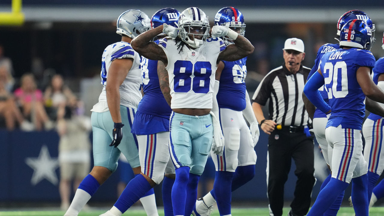 ARLINGTON, TEXAS - OCTOBER 10: CeeDee Lamb #88 of the Dallas Cowboys celebrates against the New York Giants during an NFL game at AT&T Stadium on October 10, 2021 in Arlington, Texas.
