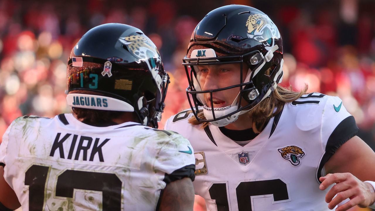 KANSAS CITY, MO - NOVEMBER 13: Jacksonville Jaguars quarterback Trevor Lawrence (16) and wide receiver Christian Kirk (13) celebrate a 19-yard touchdown pass and catch in the fourth quarter of an NFL game between the Jacksonville Jaguars and Kansas City Chiefs on November 13, 2022 at GEHA Field at Arrowhead Stadium in Kansas City, MO.