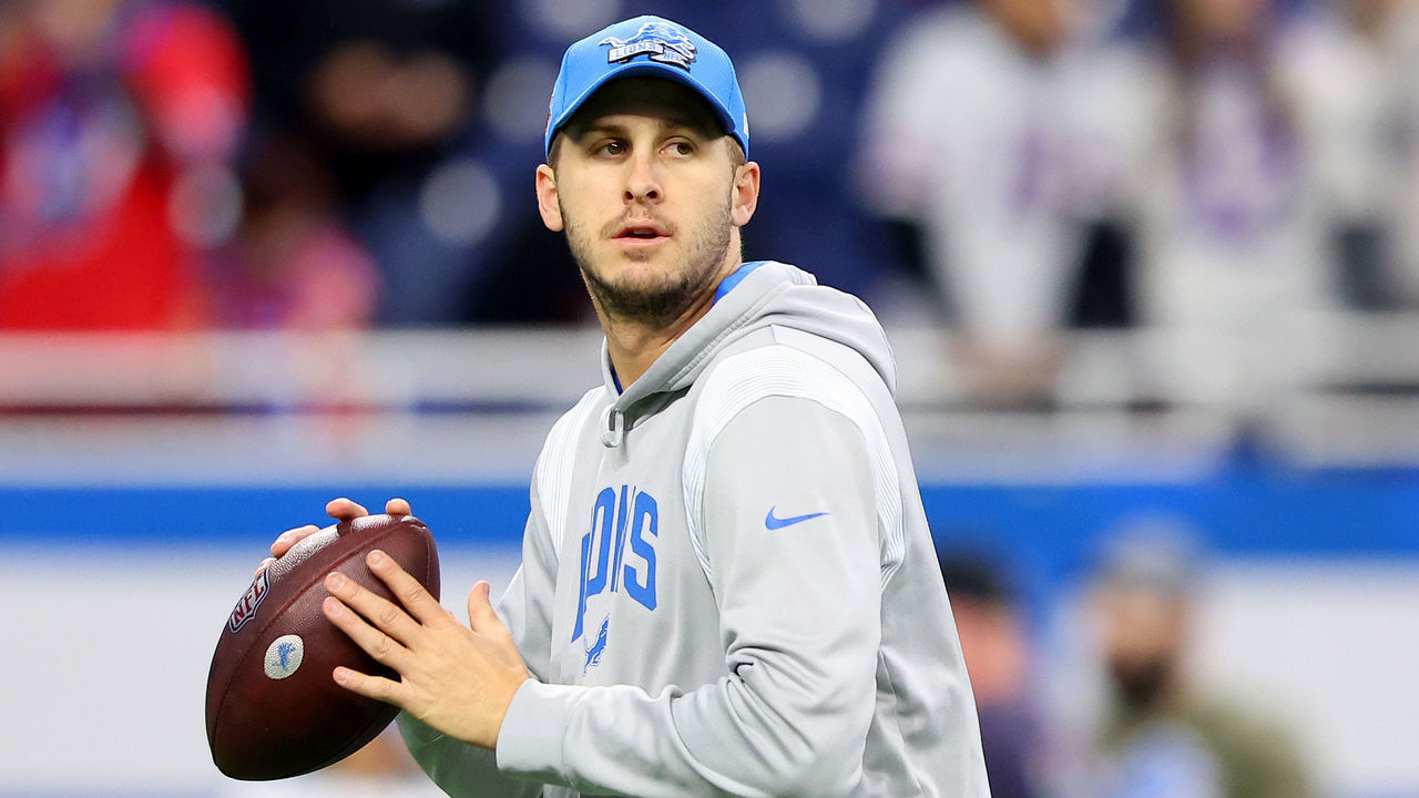 DETROIT, MICHIGAN - NOVEMBER 24: Jared Goff #16 of the Detroit Lions warms up prior to a game against the Buffalo Bills at Ford Field on November 24, 2022 in Detroit, Michigan.