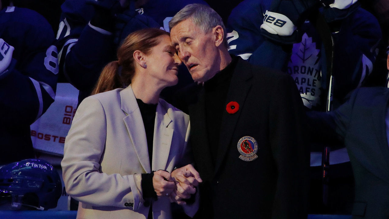 TORONTO, CANADA - NOVEMBER 12: Former Toronto Maple Leaf Borje Salming is honored during a pregame ceremony prior to the game between the Toronto Maple Leafs at the Scotiabank Arena on November 12, 2022 in Toronto, Ontario, Canada. Salming, joined with his wife Pia, was diagnosed with ALS earlier this year.