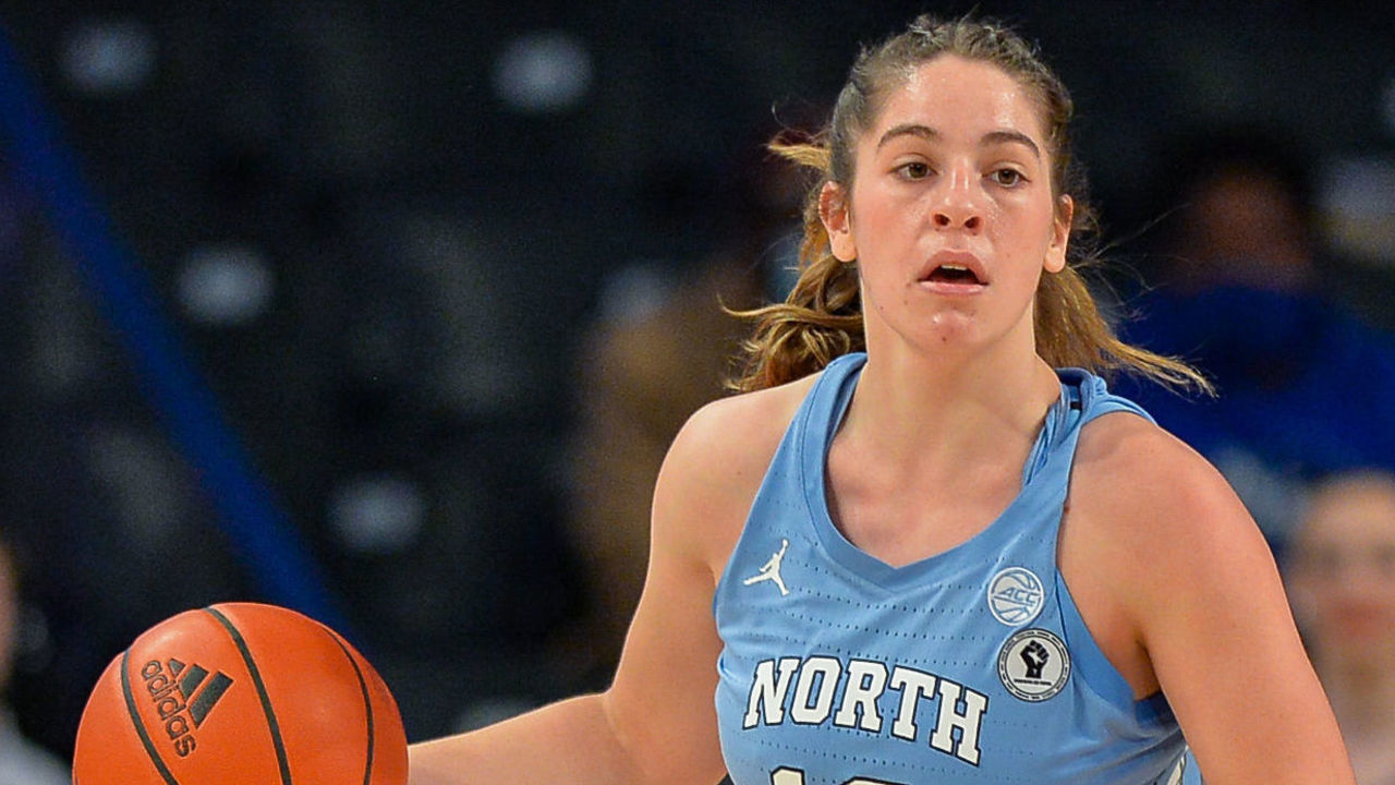 ATLANTA, GA JANUARY 23: North Carolina guard Eva Hodgson (10) brings the ball up the court during the ACC womens college basketball game between the North Carolina Tar Heels and the Georgia Tech Yellow Jackets on January 23rd, 2022 at Hank McCamish Pavilion in Atlanta, GA.