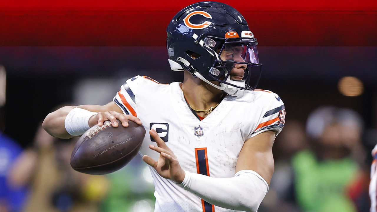 ATLANTA, GA - NOVEMBER 20: Justin Fields #1 of the Chicago Bears drops back to pass during the second half against the Atlanta Falcons at Mercedes-Benz Stadium on November 20, 2022 in Atlanta, Georgia.