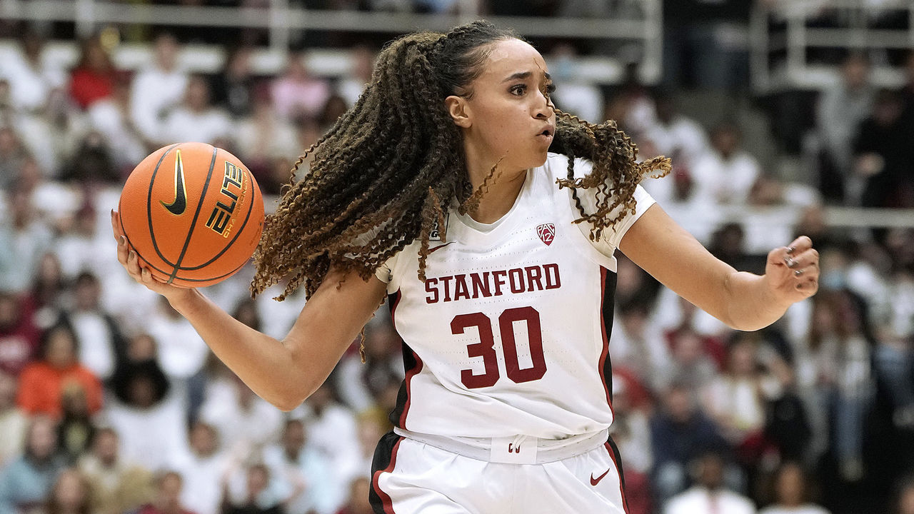 PALO ALTO, CALIFORNIA - NOVEMBER 20: Haley Jones #30 of the Stanford Cardinal looks to pass the ball against the South Carolina Gamecocks during the third quarter at Stanford Maples Pavilion on November 20, 2022 in Palo Alto, California.