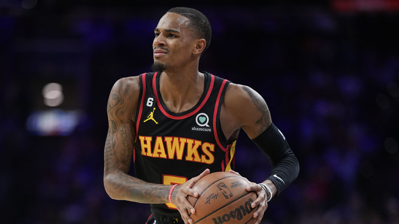 PHILADELPHIA, PA - NOVEMBER 12: Dejounte Murray #5 of the Atlanta Hawks controls the ball against the Philadelphia 76ers at the Wells Fargo Center on November 12, 2022 in Philadelphia, Pennsylvania.