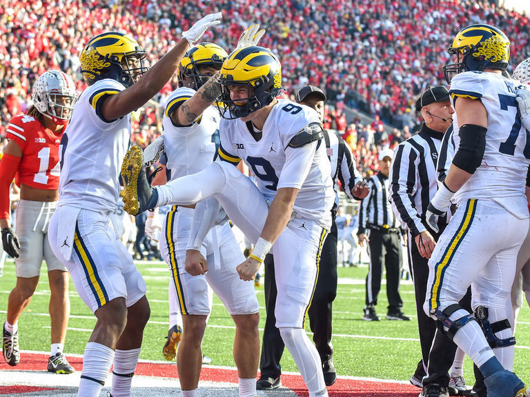 CFP Rankings: Michigan Rises Amid Top 4 Shake-up, Ohio State Drops To ...