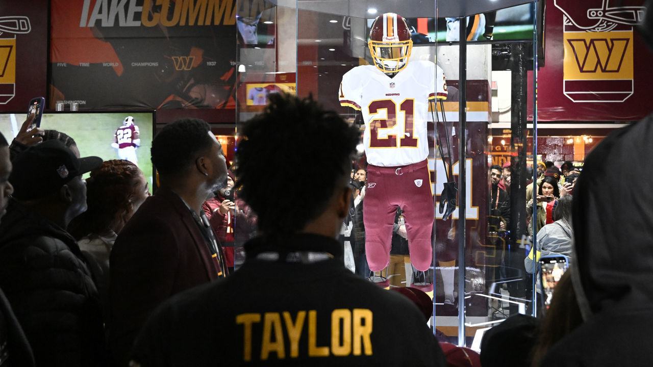 LANDOVER, MARYLAND - NOVEMBER 27: Washington Commanders fans attend an unveiling of a memorial for Sean Taylor on the 15th anniversary of his death prior to a game against the Atlanta Falcons at FedExField on November 27, 2022 in Landover, Maryland.