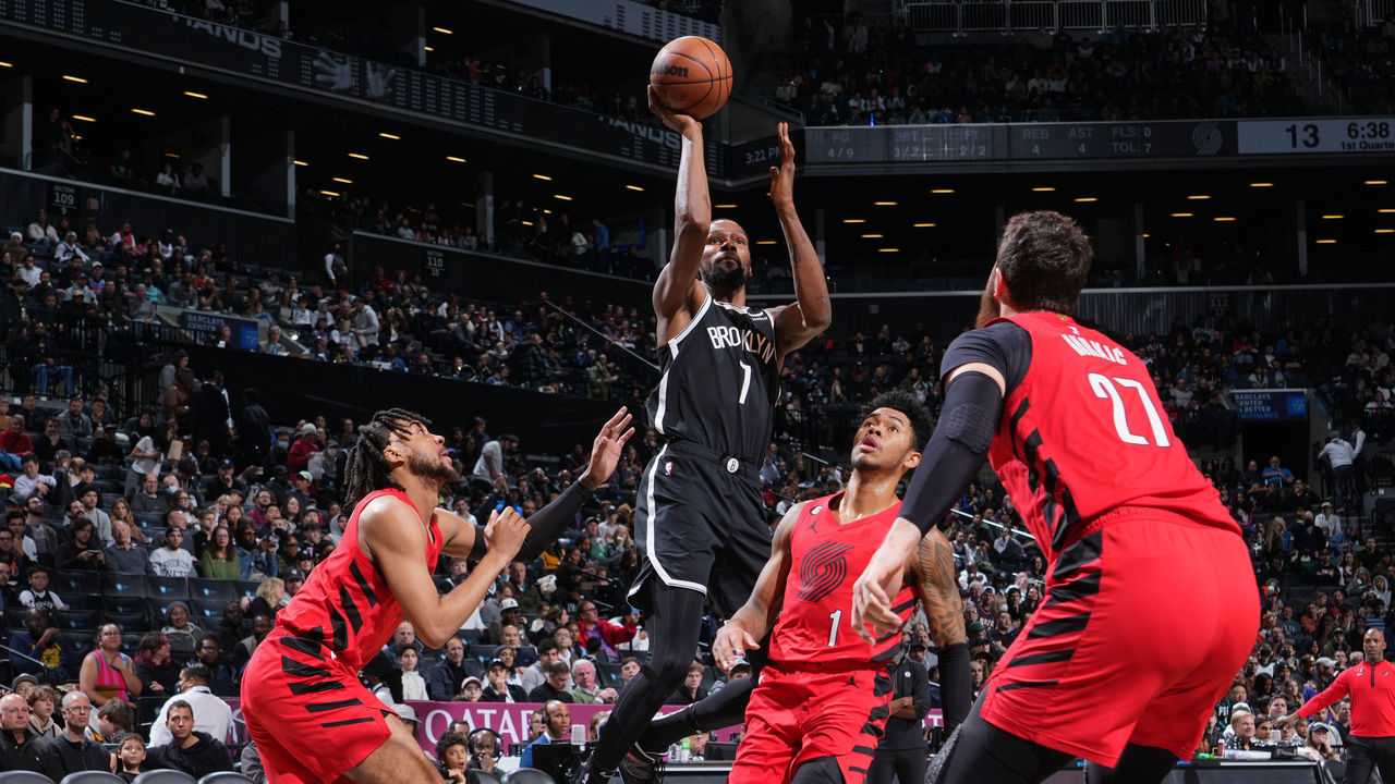 BROOKLYN, NY - NOVEMBER 27: Kevin Durant #7 of the Brooklyn Nets shoots the ball during the game against the Portland Trail Blazers on November 27, 2022 at Barclays Center Brooklyn, New York. Mandatory Copyright Notice: Copyright 2022 NBAE