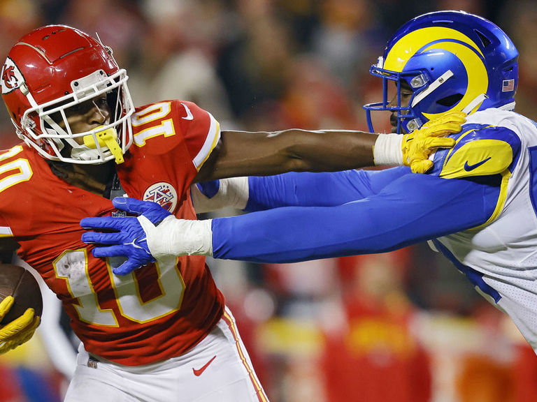 Chiefs slog their way past beat-up Rams for 26-10 victory - The