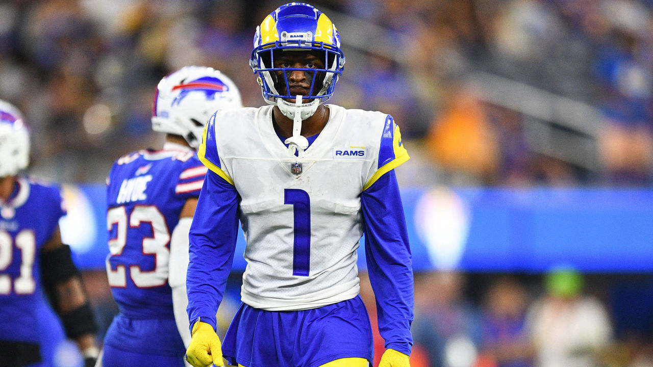 INGLEWOOD, CA - SEPTEMBER 08: Los Angeles Rams wide receiver Allen Robinson (1) looks on during the NFL game between the Buffalo Bills and the Los Angeles Rams on September 8, 2022, at SoFi Stadium in Inglewood, CA.