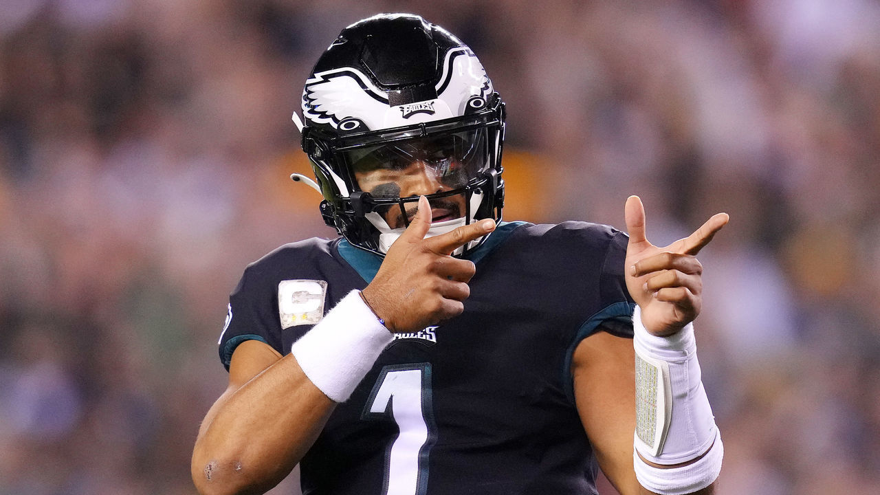 PHILADELPHIA, PENNSYLVANIA - NOVEMBER 27: Jalen Hurts #1 of the Philadelphia Eagles celebrates after a 4-yard rushing touchdown by Kenneth Gainwell #14 (not pictured) during the first quarter against the Green Bay Packers at Lincoln Financial Field on November 27, 2022 in Philadelphia, Pennsylvania.