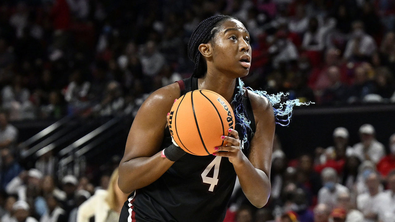 COLLEGE PARK, MARYLAND - NOVEMBER 11: Aliyah Boston #4 of the South Carolina Gamecocks handles the ball against the Maryland Terrapins at Xfinity Center on November 11, 2022 in College Park, Maryland.