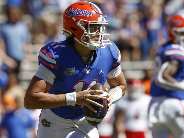 GAINESVILLE, FL - OCTOBER 02: Florida Gators quarterback Jalen Kitna (11) looks for a receiver during the game between the Eastern Washington Eagles and the Florida Gators on October 2, 2022 at Ben Hill Griffin Stadium at Florida Field in Gainesville, Fl.