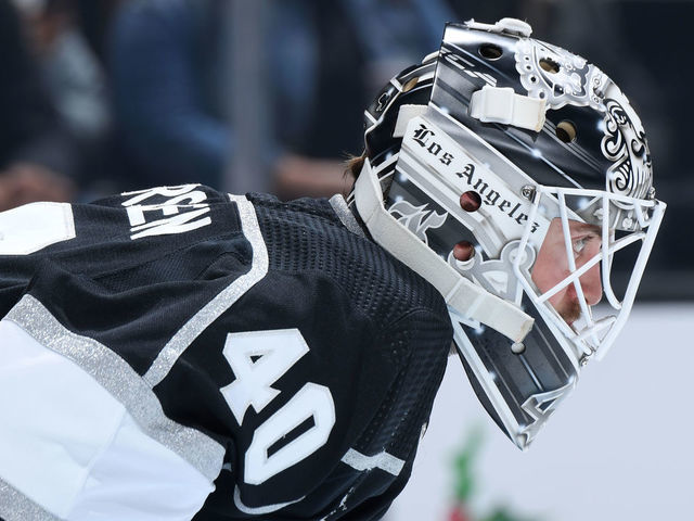 Should Rob Blake and the LA Kings shop for another goaltender