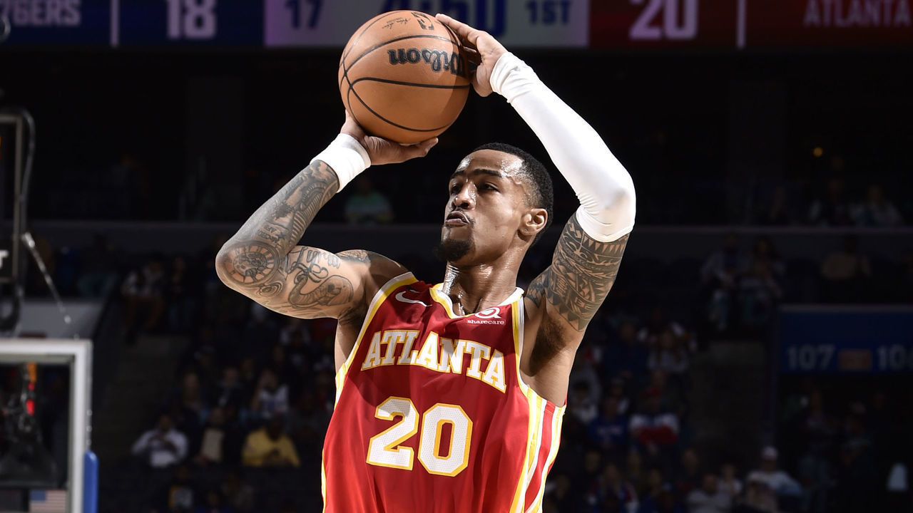 PHILADELPHIA, PA - NOVEMBER 28: John Collins #20 of the Atlanta Hawks shoots a three point basket during the game against the Philadelphia 76ers on November 28, 2022 at the Wells Fargo Center in Philadelphia, Pennsylvania NOTE TO USER: User expressly acknowledges and agrees that, by downloading and/or using this Photograph, user is consenting to the terms and conditions of the Getty Images License Agreement. Mandatory Copyright Notice: Copyright 2022 NBAE
