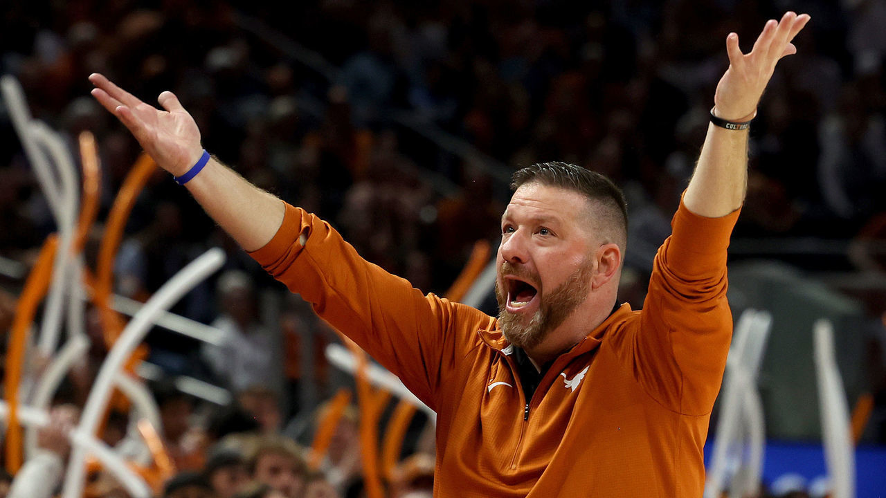 AUSTIN, TEXAS - NOVEMBER 16: Head coach Chris Beard of the Texas Longhorns encourages the crowd to make some noise in the game between the Gonzaga Bulldogs and the Texas Longhorns at the Moody Center on November 16, 2022 in Austin, Texas.