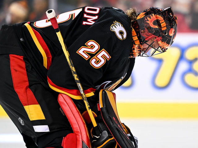 CALGARY, AB - DECEMBER 01: Calgary Flames Goalie Jacob Markstrom (25) skates back to his net during the second period of an NHL game between the Calgary Flames and the Montreal Canadiens on December 1, 2022, at the Scotiabank Saddledome in Calgary, AB.
