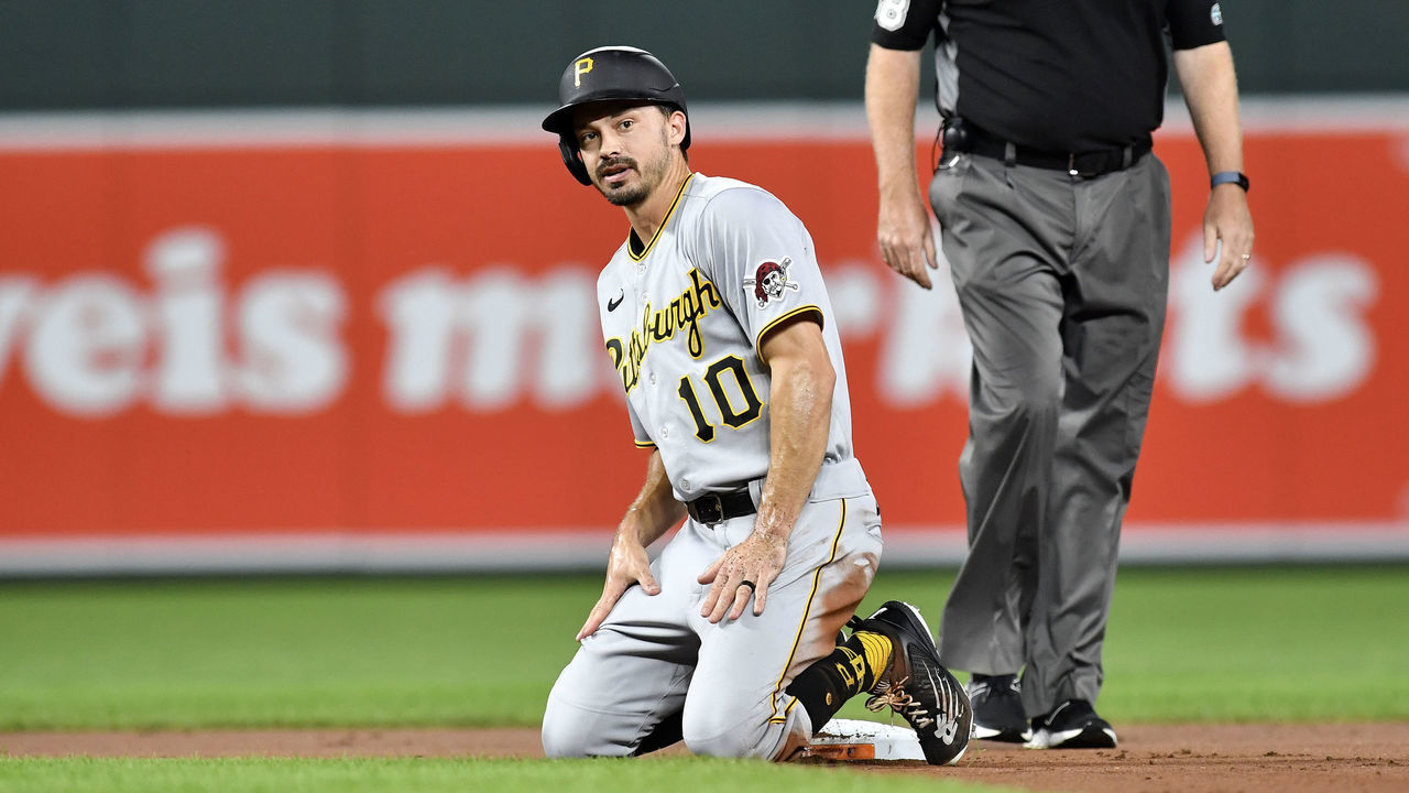 BALTIMORE, MD - AUGUST 05: Pittsburgh Pirates center fielder Bryan Reynolds (10) reacts during the Pittsburgh Pirates versus Baltimore Orioles MLB game at Orioles Park at Camden Yards on Aug 5, 2022 in Baltimore, MD.