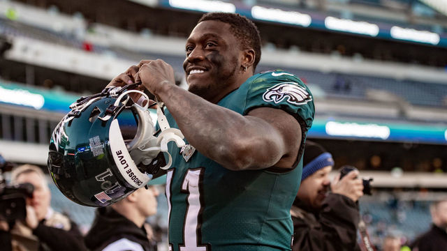 PHILADELPHIA, PA - NOVEMBER 27: Philadelphia Eagles wide receiver A.J. Brown (11) exits the field after the National Football League game between the Tennessee Titans and Philadelphia Eagles on Sunday, December 4, 2022 at Lincoln Financial Field in Philadelphia, PA