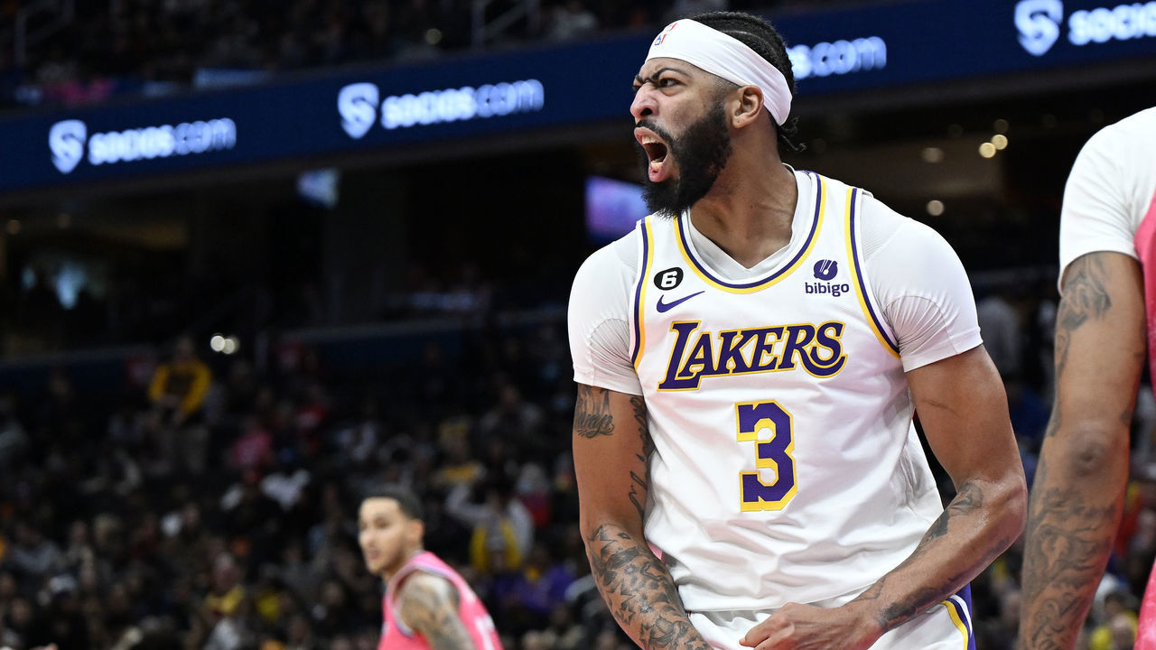 WASHINGTON, DC - DECEMBER 04: Anthony Davis #3 of the Los Angeles Lakers celebrates during the third quarter of the game against the Washington Wizards at Capital One Arena on December 04, 2022 in Washington, DC.