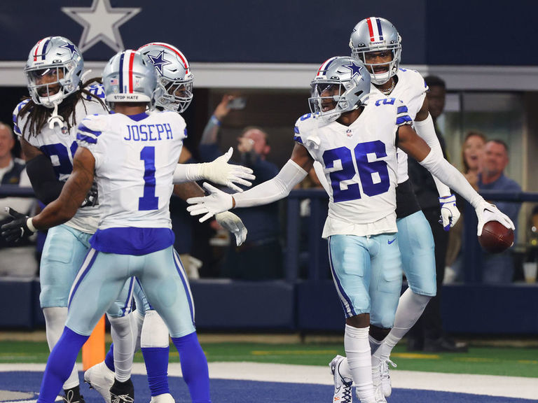 Dallas Cowboys rout turnover-plagued Indianapolis Colts, 54-19