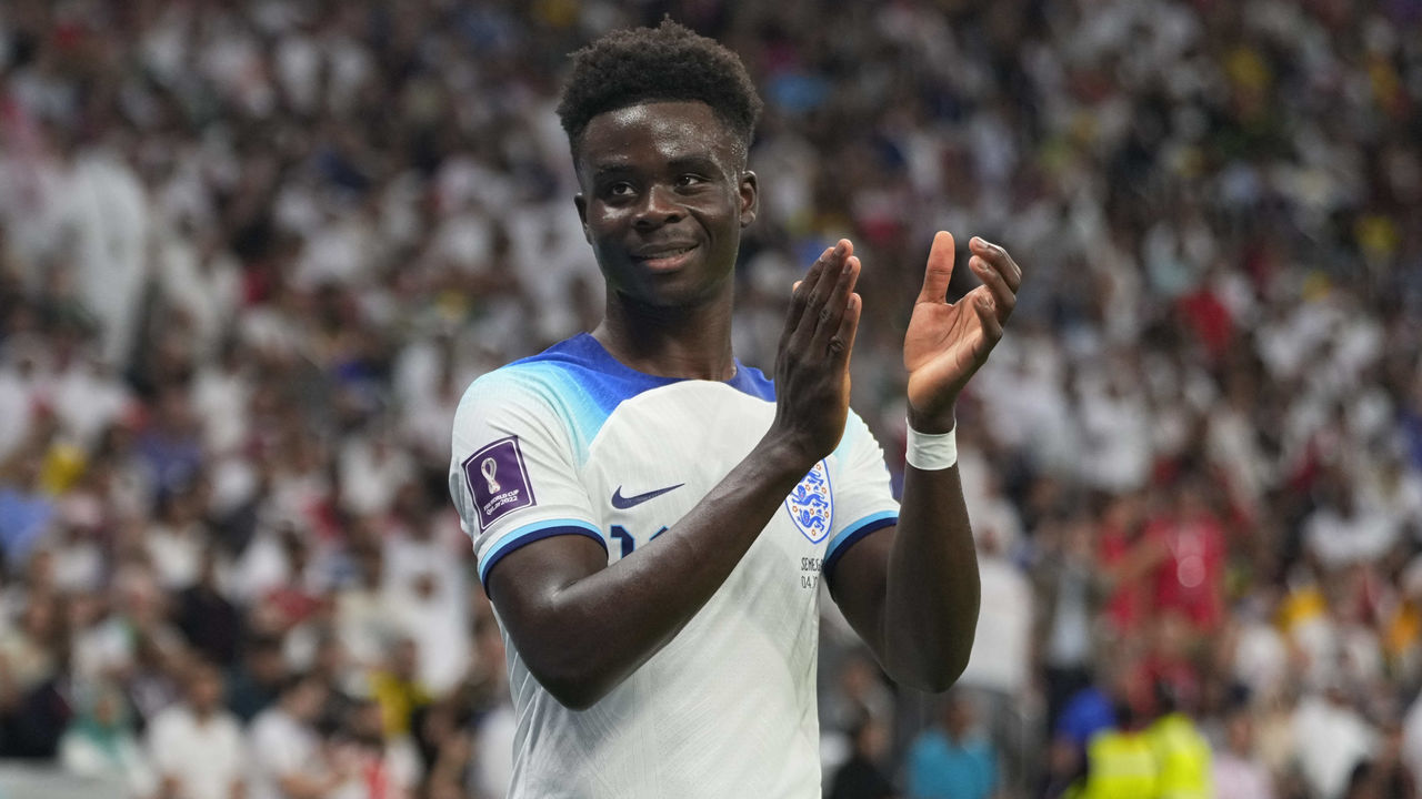 AL KHOR, QATAR - DECEMBER 04: Bukayo Saka of England looks on during the FIFA World Cup Qatar 2022 Round of 16 match between England and Senegal at Al Bayt Stadium on December 4, 2022 in Al Khor, Qatar.