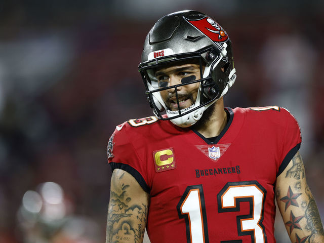 Mike Evans of the Tampa Bay Buccaneers scores a touchdown ahead of News  Photo - Getty Images