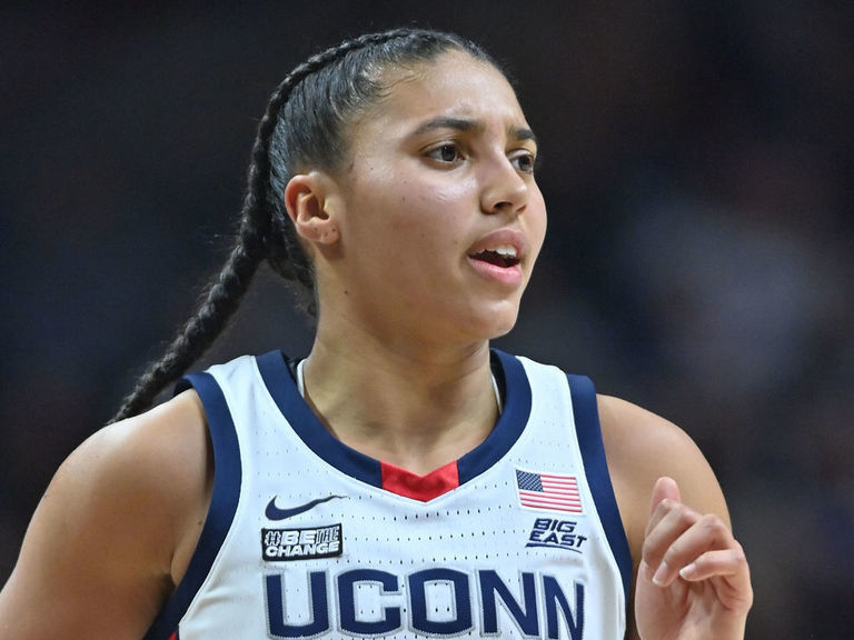 UConn Star Azzi Fudd Expected To Miss 3-6 Weeks With Knee Injury ...