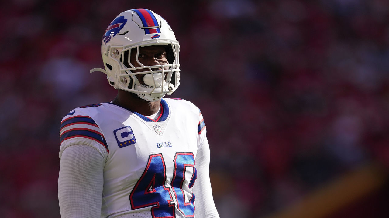 KANSAS CITY, MISSOURI - OCTOBER 16: Von Miller #40 of the Buffalo Bills looks on during the first quarter against the Kansas City Chiefs at Arrowhead Stadium on October 16, 2022 in Kansas City, Missouri.