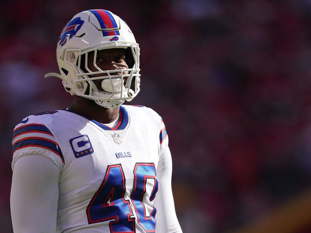 Bills' Miller: 'Grass is significantly safer than turf'