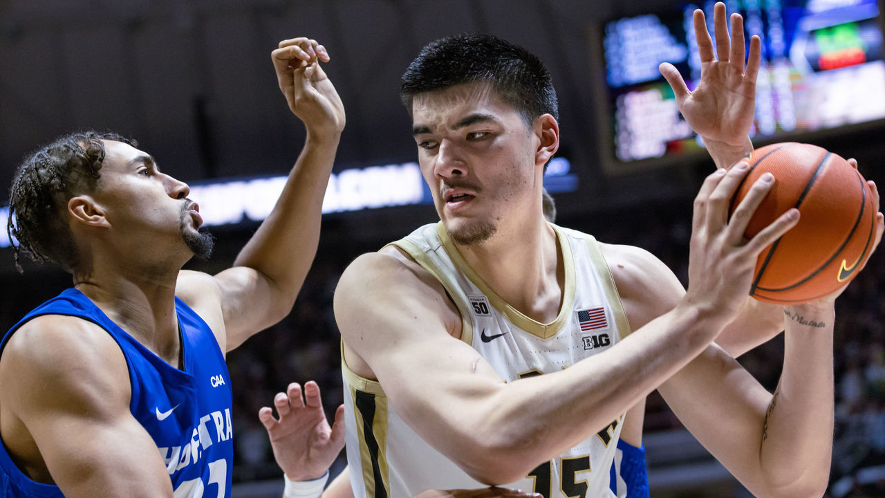 WEST LAFAYETTE, IN - DECEMBER 07: Nelson Boachie-Yiadom #32 of the Hofstra Pride defends against Zach Edey #15 of the Purdue Boilermakers during the second half at Mackey Arena on December 7, 2022 in West Lafayette, Indiana.