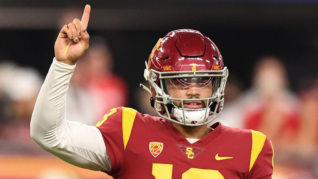 LAS VEGAS, NV - DECEMBER 02: USC Trojans quarterback Caleb Williams (13) calls out play number one during the Pac-12 Conference championship game between the Utah Utes and the USC Trojans at Allegiant Stadium on December 2, 2022 in Las Vegas, Nevada.