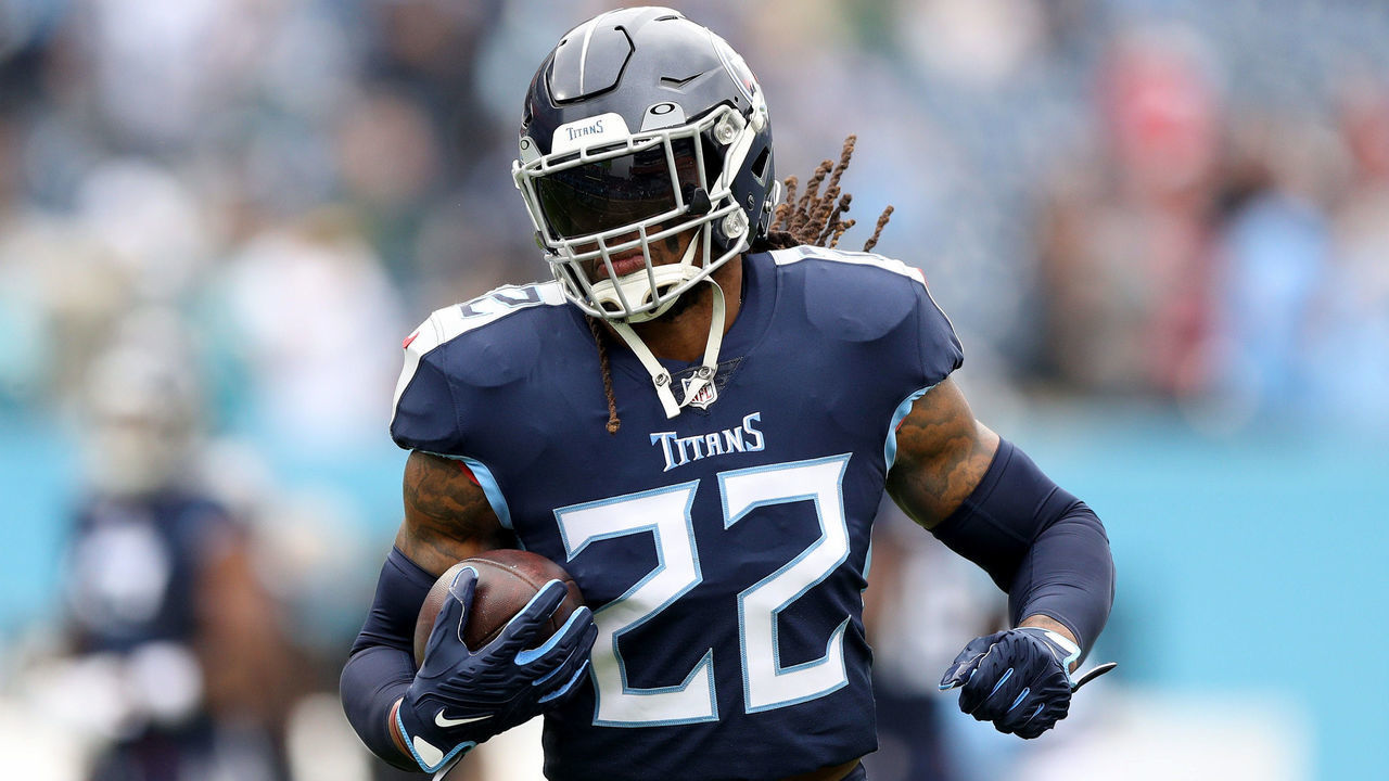 NASHVILLE, TENNESSEE - DECEMBER 11: Derrick Henry #22 of the Tennessee Titans warms up prior to the game against the Jacksonville Jaguars at Nissan Stadium on December 11, 2022 in Nashville, Tennessee.