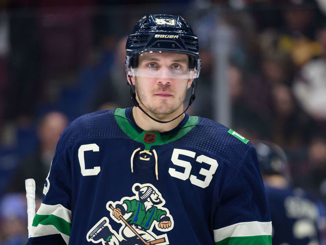 VANCOUVER, CANADA - DECEMBER 3: Bo Horvat #53 of the Vancouver Canucks waits for a face-off during the third period of their NHL game against the Arizona Coyotes at Rogers Arena on December 3, 2022 in Vancouver, British Columbia, Canada. Vancouver won 3-2.