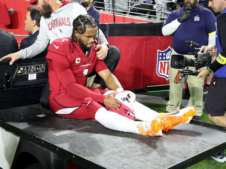 Cardinals lose Murray to injury, fall to Patriots 27-13 on Monday