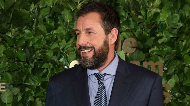 NEW YORK, NEW YORK - NOVEMBER 28: Adam Sandler poses with the Performer Tribute award during The 2022 Gotham Awards at Cipriani Wall Street on November 28, 2022 in New York City.