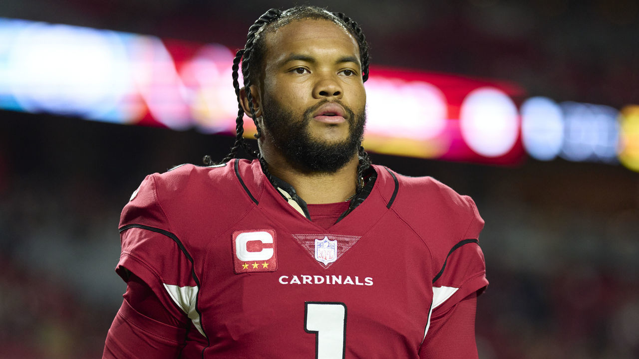 GLENDALE, AZ - DECEMBER 12: Kyler Murray #1 of the Arizona Cardinals warms up before kickoff against the New England Patriots at State Farm Stadium on December 12, 2022 in Glendale, Arizona.